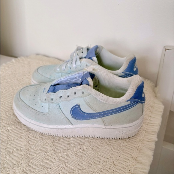 Nike Force 1 LV8 kids 10.5 - Picture 5 of 5
